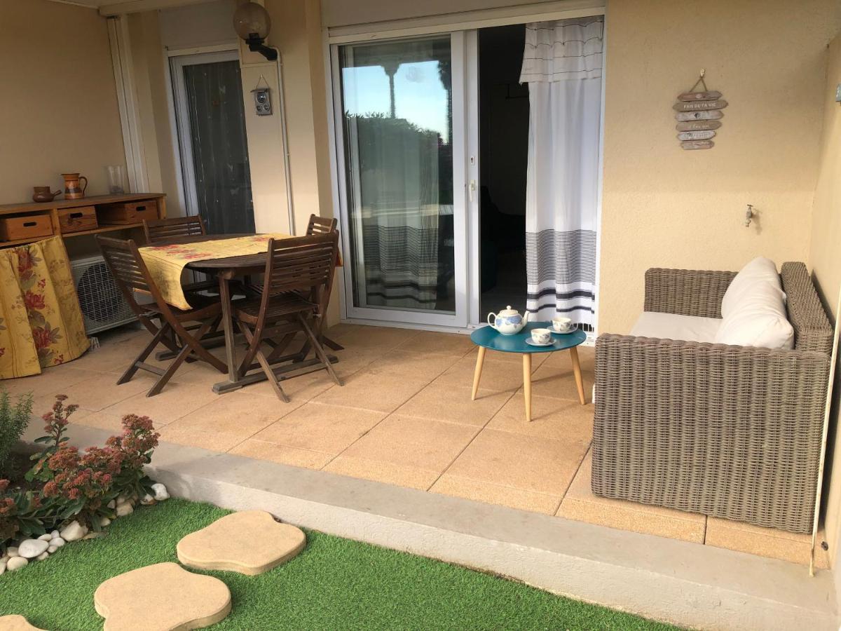 LE JARDIN DE LA PLAGE - T2 - Terrasse jardin 30m2 - Piscine - Clim- Wifi -Parking Canet-en-Roussillon Exterior foto