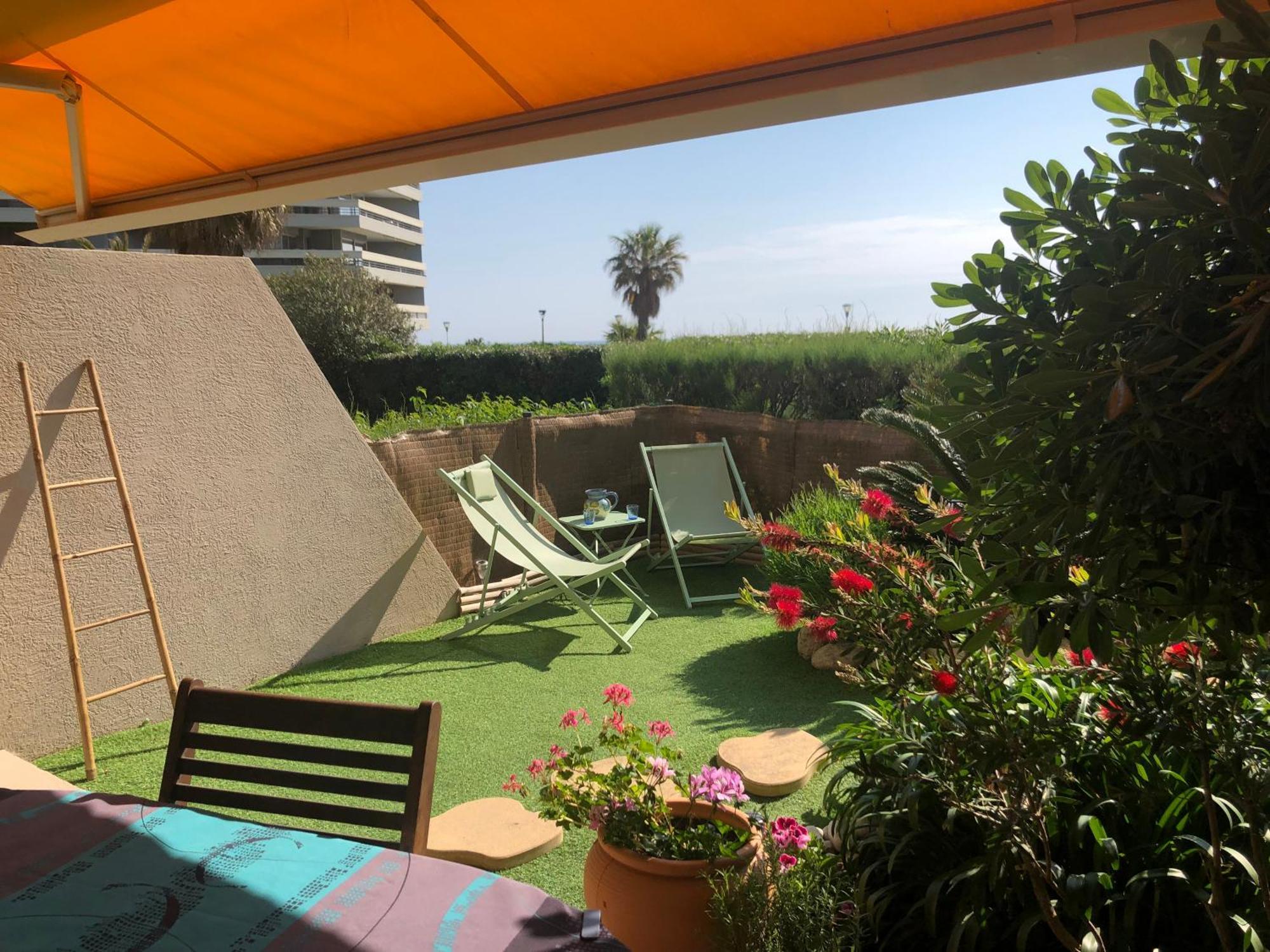 LE JARDIN DE LA PLAGE - T2 - Terrasse jardin 30m2 - Piscine - Clim- Wifi -Parking Canet-en-Roussillon Exterior foto